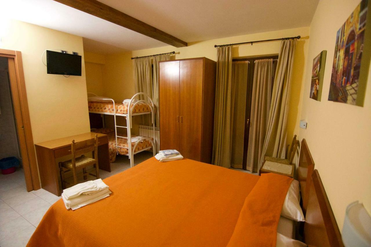 Cantarana Hotel Sesta Godano Exterior photo